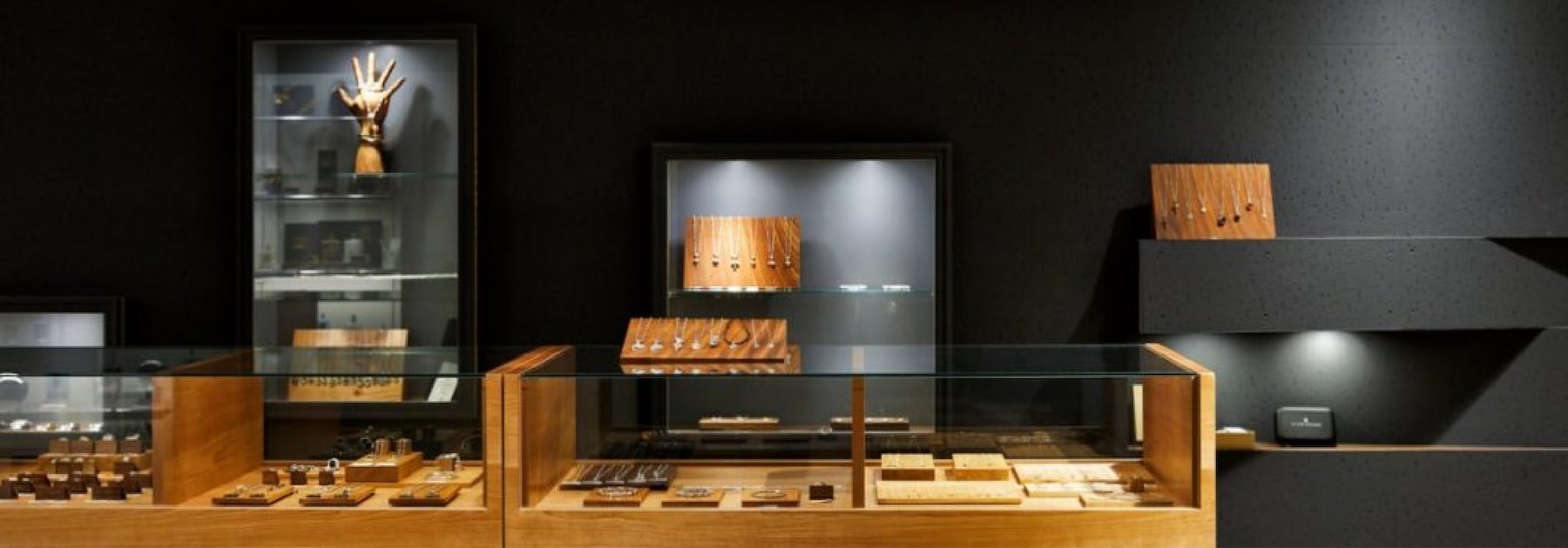 新宿マルイメン店 内観