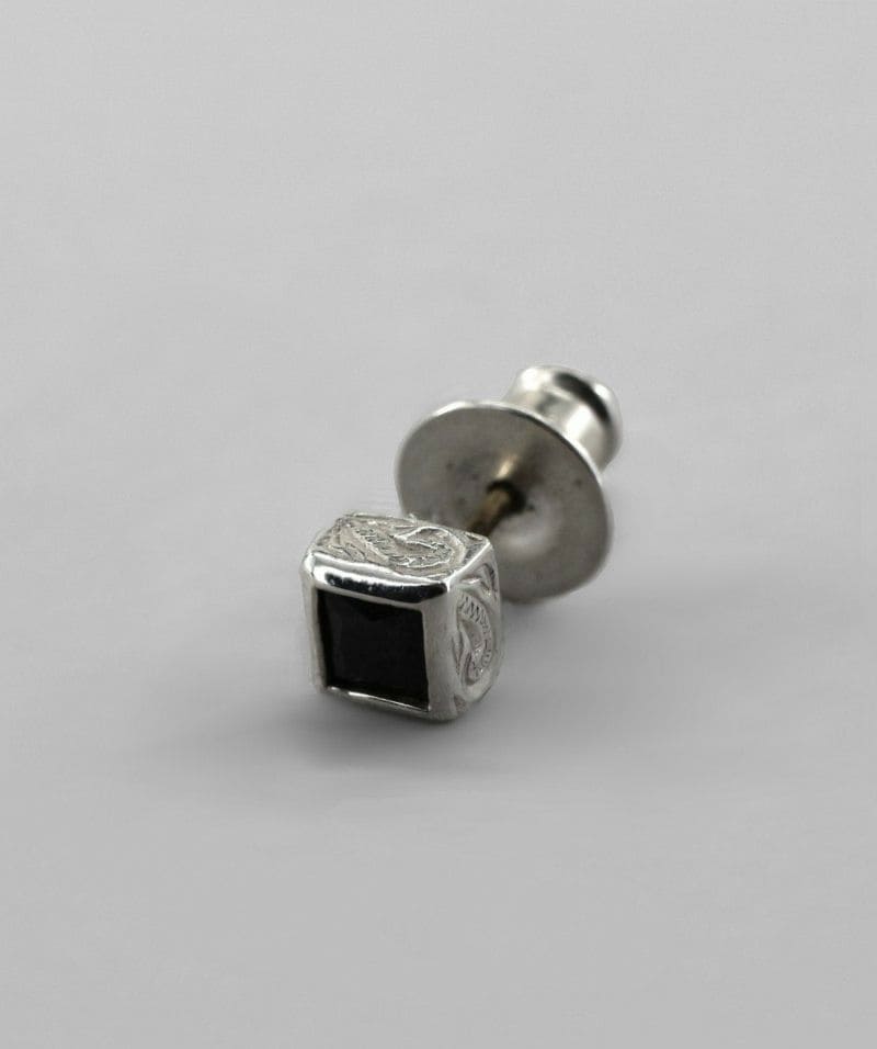 メンズシルバーアクセサリーブランドライオンハートのシンプルなスタッズピアス