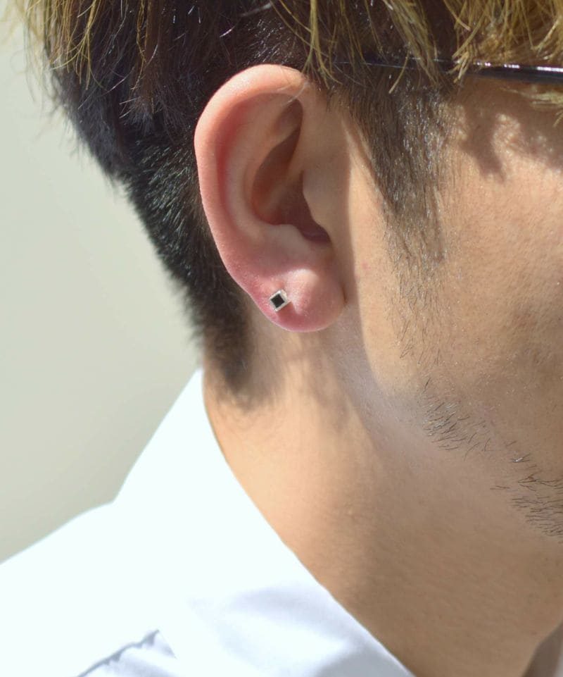 メンズシルバーアクセサリーブランドライオンハートのシンプルなスタッズピアス