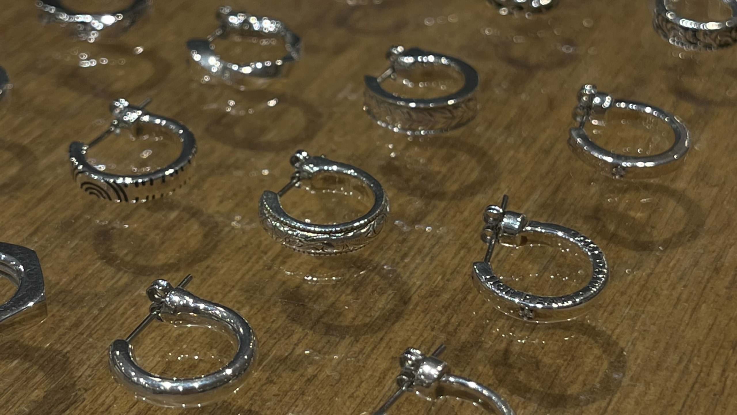 メンズシルバーアクセサリーブランドライオンハートのピアス画像