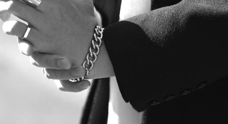 メンズ/レディースにとらわれない“ユニセックス”がポイント？韓国ファッションにおけるアクセサリーの特徴を徹底解説。｜アクセサリーブランドLHME