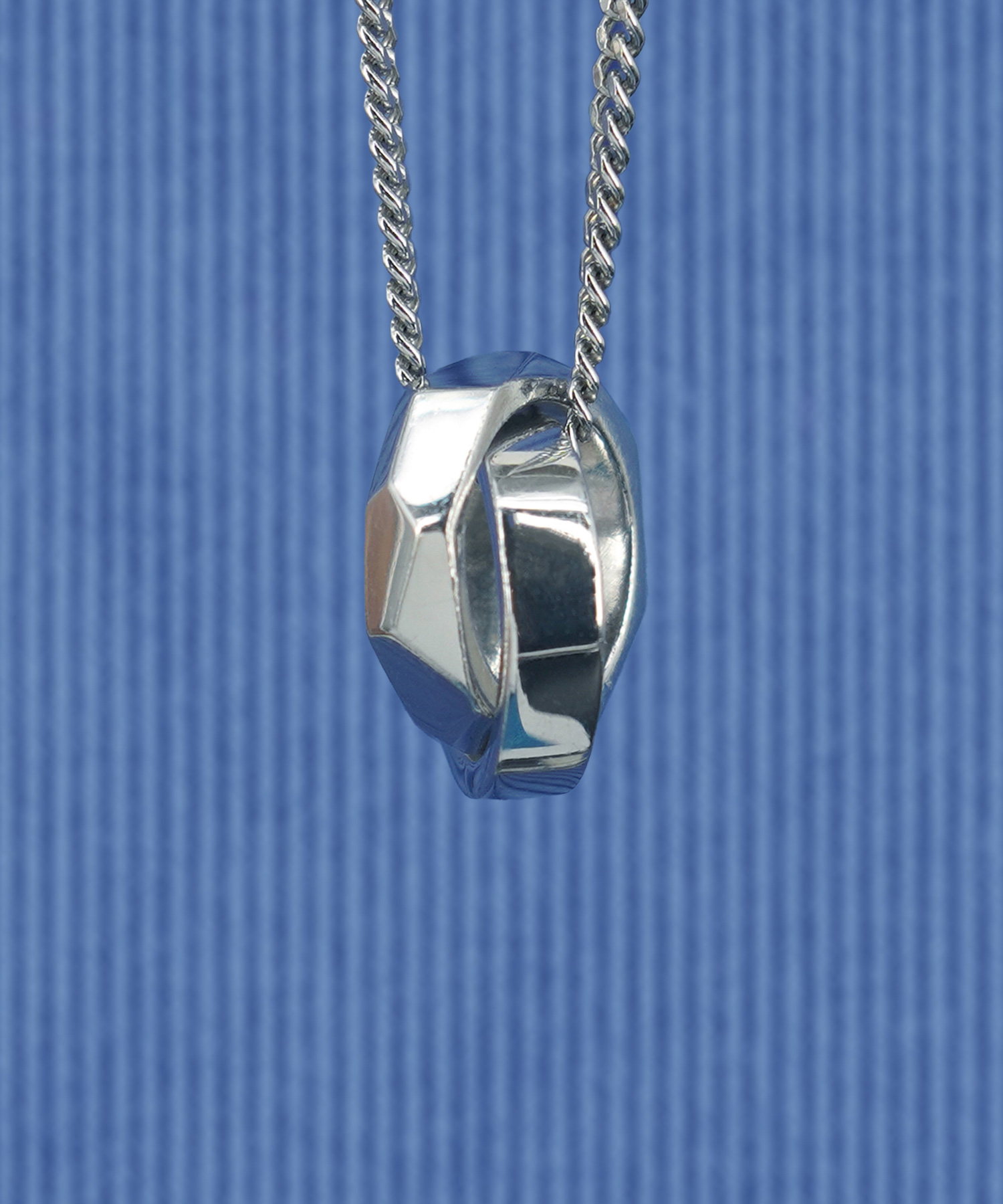 Fragment W Ring Necklace