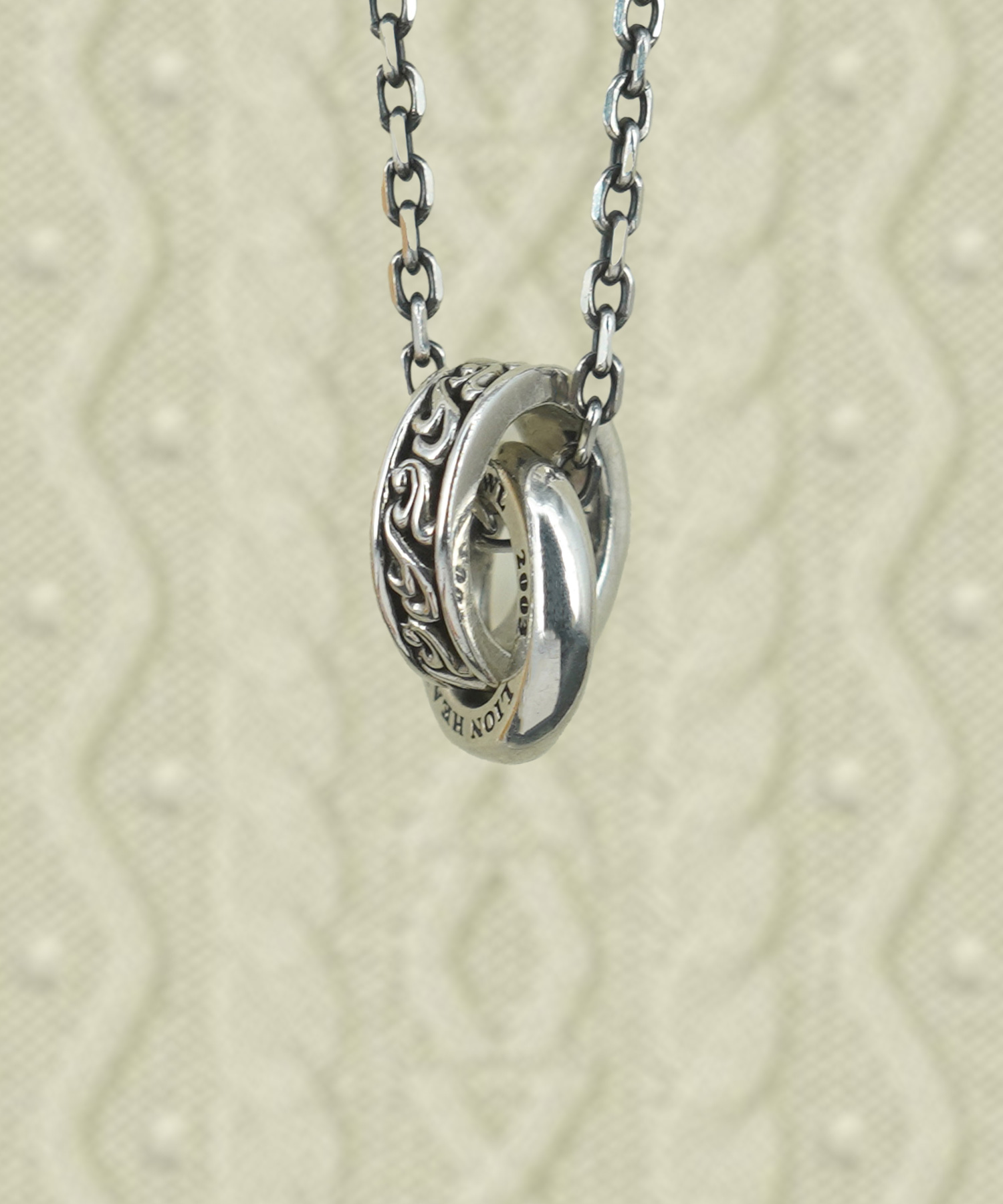 Arabesque W Ring Necklace