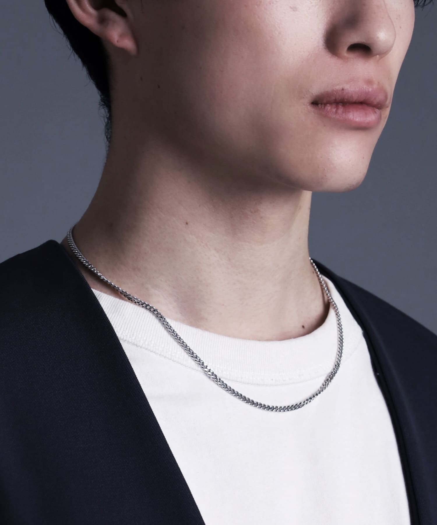 チェーンネックレス