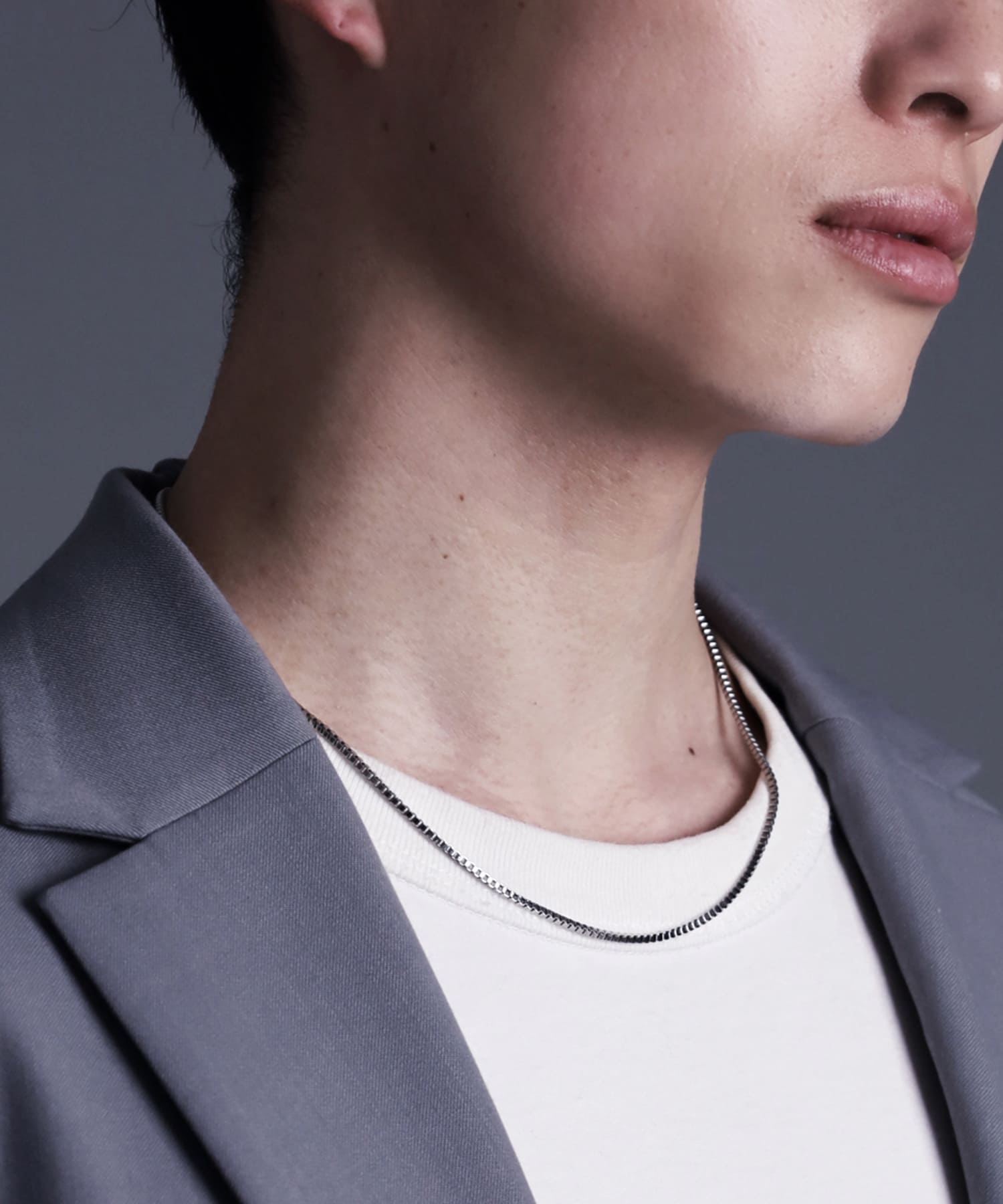 チェーンネックレス