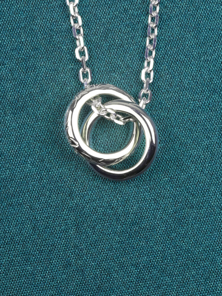 Heritage W Ring Necklace