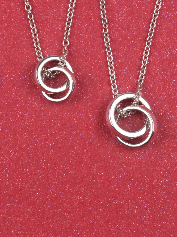THE EDGE W Ring Necklace (PAIR)